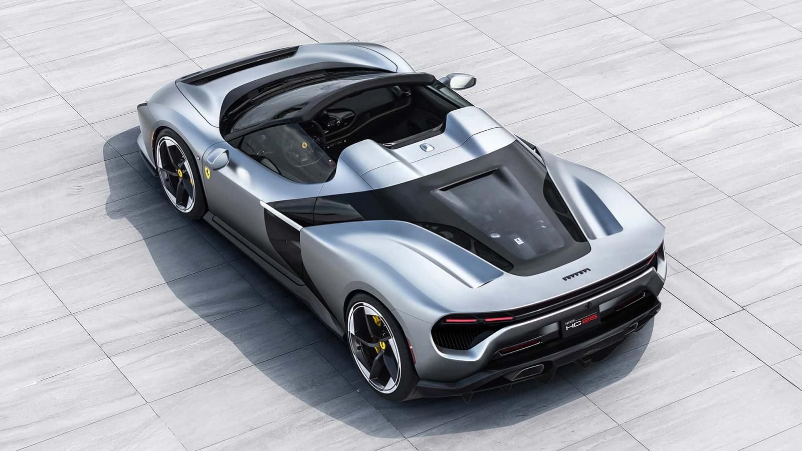 Ντεμπούτο για τη νέα Ferrari HC25 με «καθαρό» V8 μοτέρ  